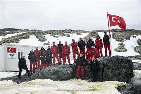 Türk bilim ekibi Beyaz Kıta'daki evi Horseshoe Adası'na ulaştı - Son Dakika Haberleri